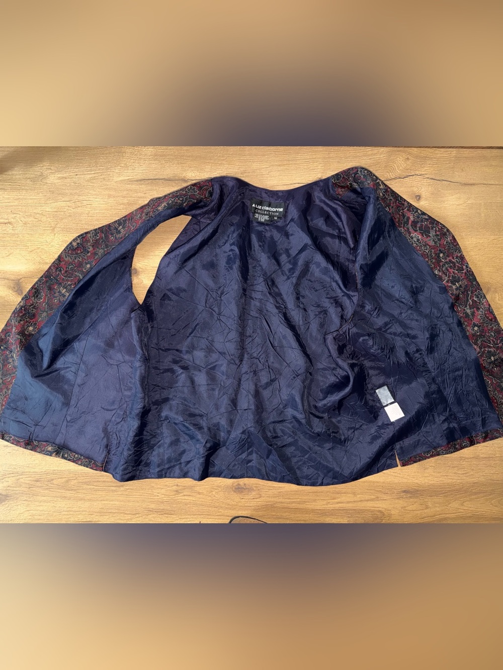Liz Claiborne Collection Women's Burgundy Paisley Jacquard Vest - Picture 4 of 11